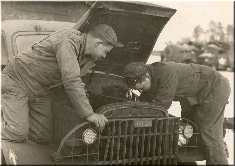 1944 - 5016.jpg