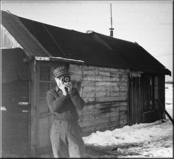 1944 - 5044.jpg