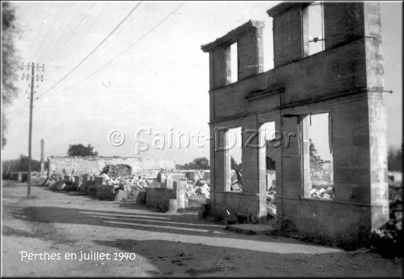 1940 - 0700.jpg