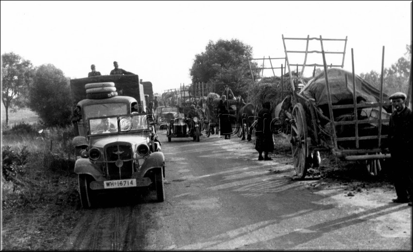 1940 - 0640.jpg