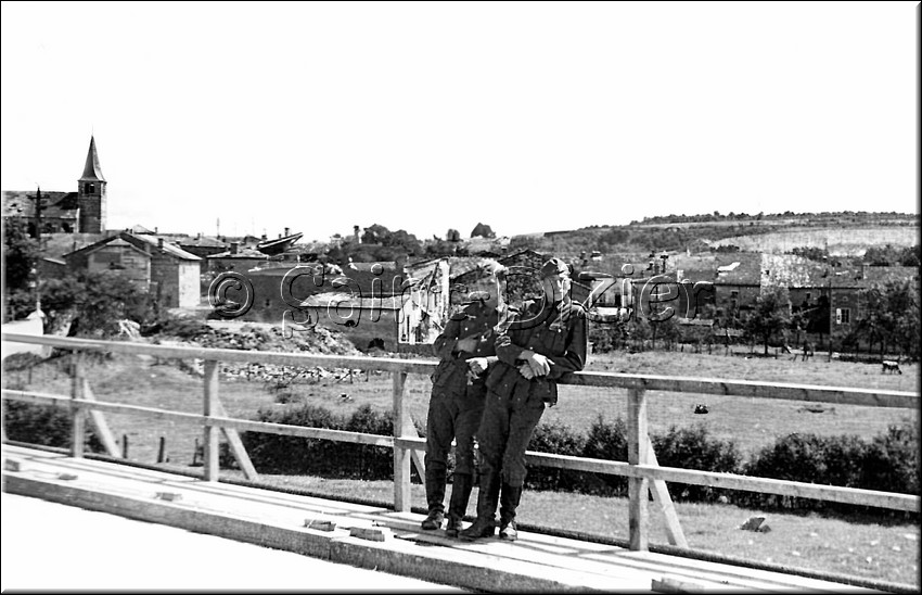 1940 - 0610.jpg
