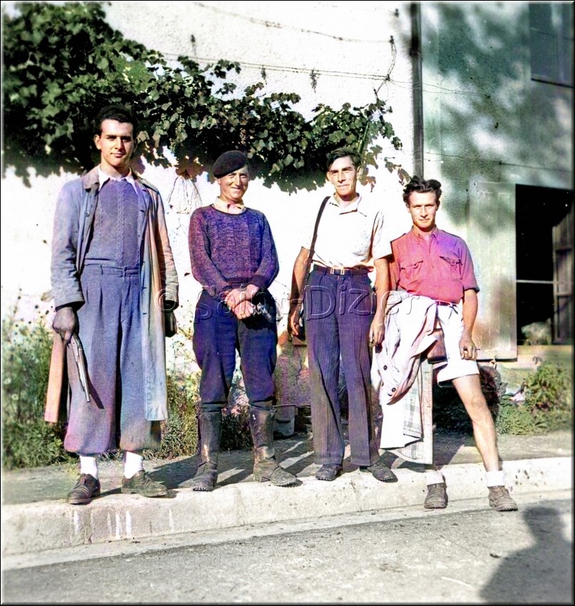 1944 - 0905-1.jpg