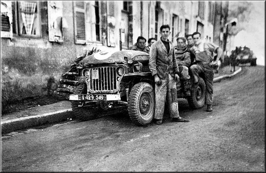 1944 - 0920.jpg