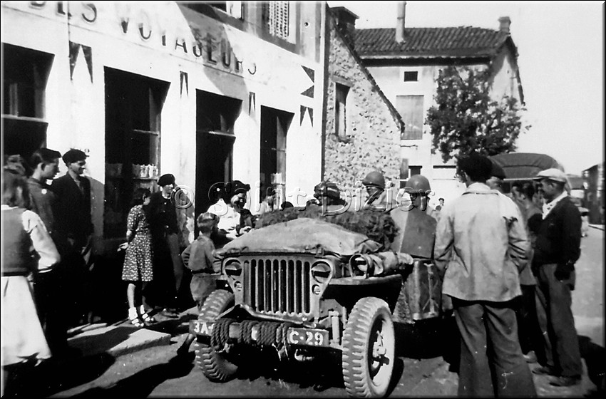 1944 - 0925.jpg