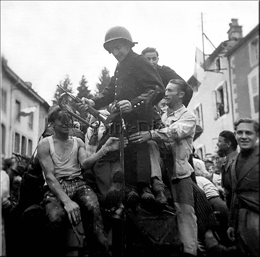 1944 - 0926.jpg
