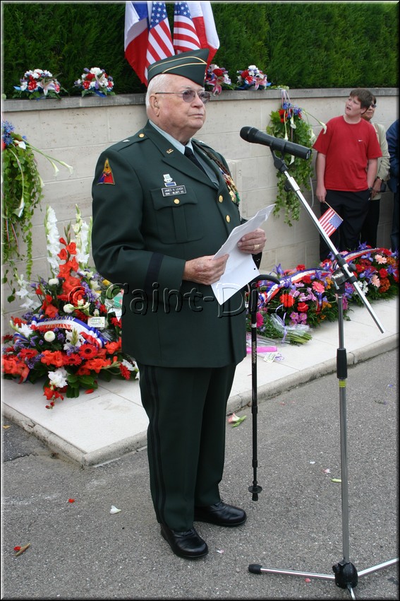 2004 - 0111.JPG