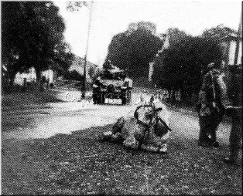 1944 - 0025.jpg