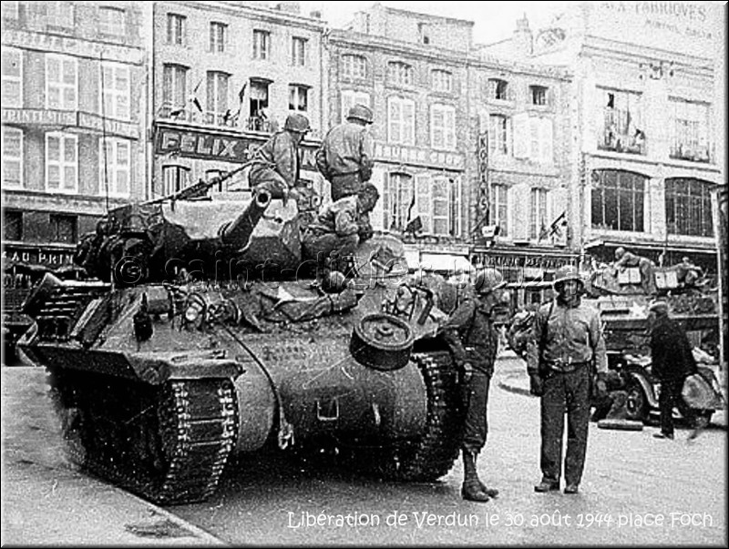 1944 - 0823.jpg