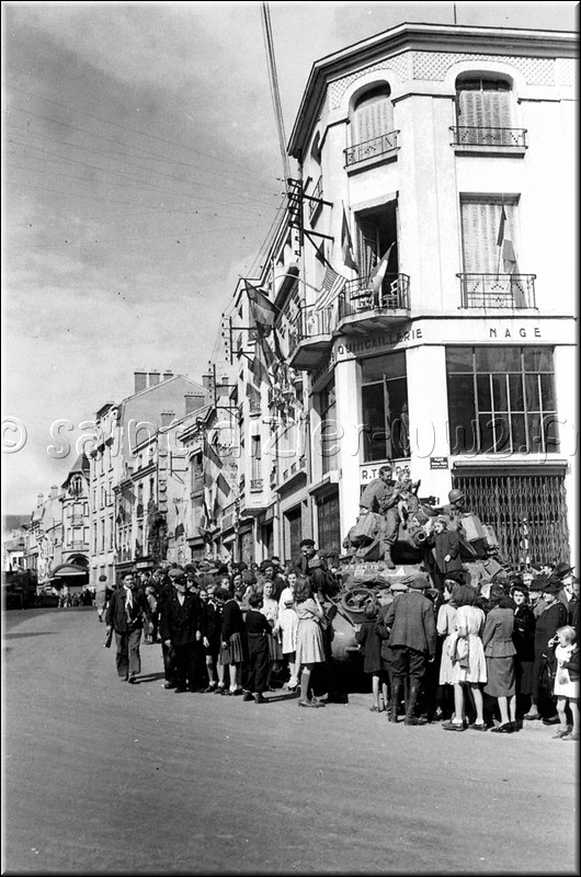 1944 - 0826.jpg