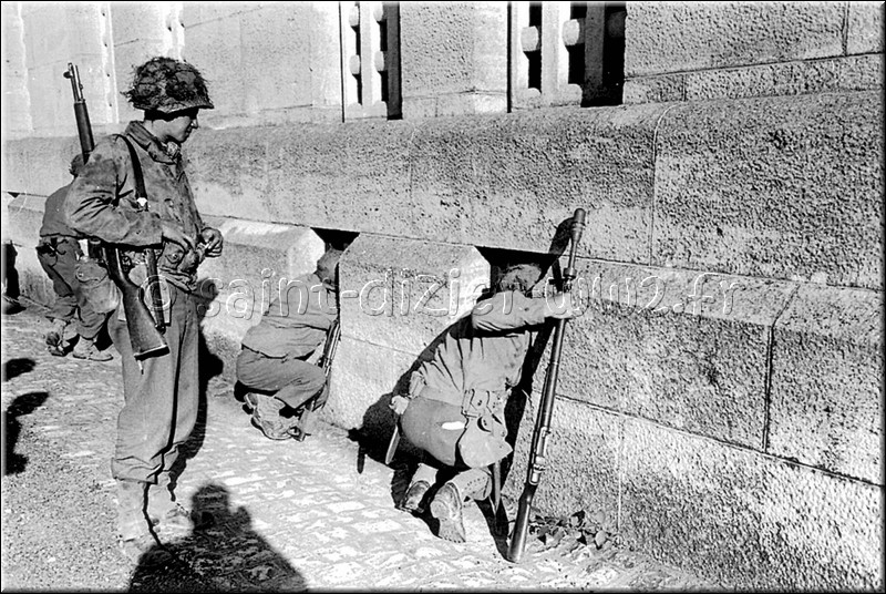 1944 - 0830.jpg