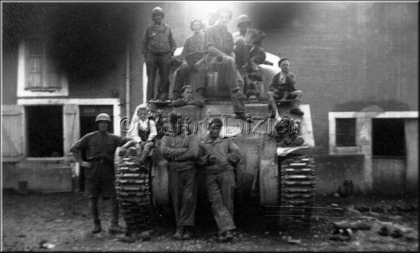 1944 - 0905.jpg