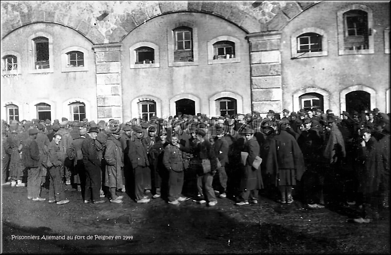 1944 - 0950.jpg