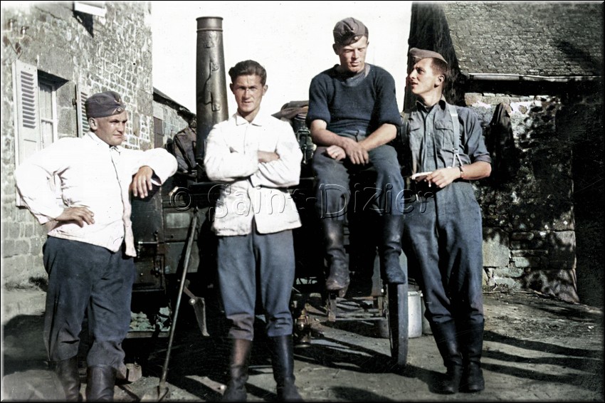 1940 - 0810-1.jpg