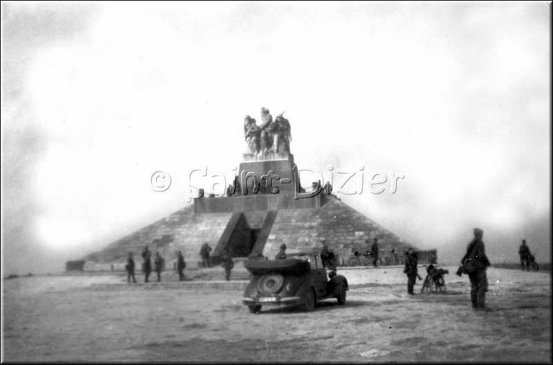 1940 - 0102.jpg
