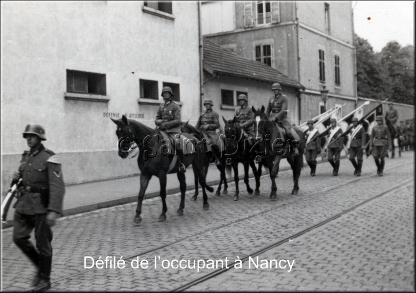 1940 - 0700.jpg