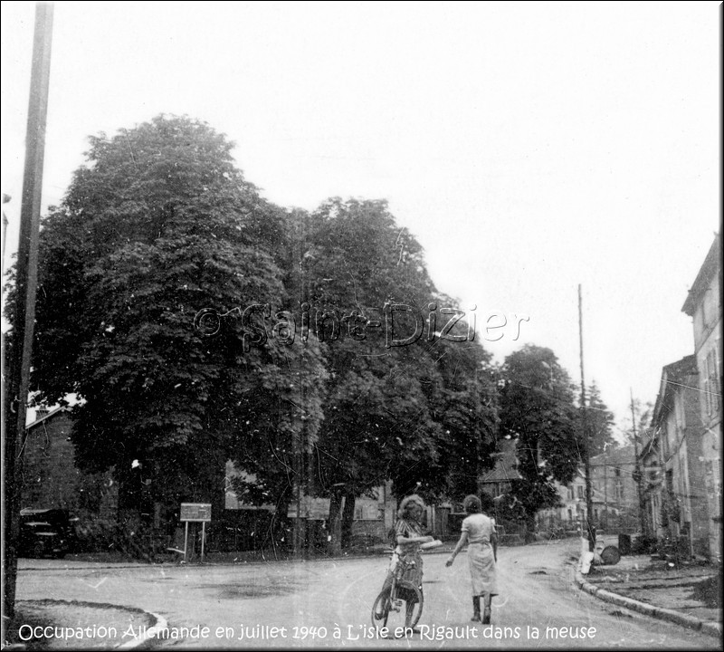 1940 - 0700.jpg