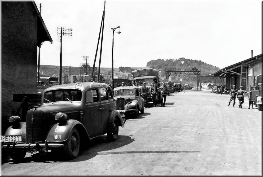 1940 - 0900.jpg