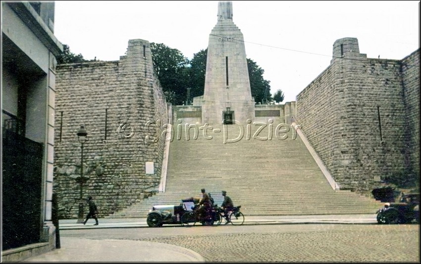 1940 - 0105.jpg