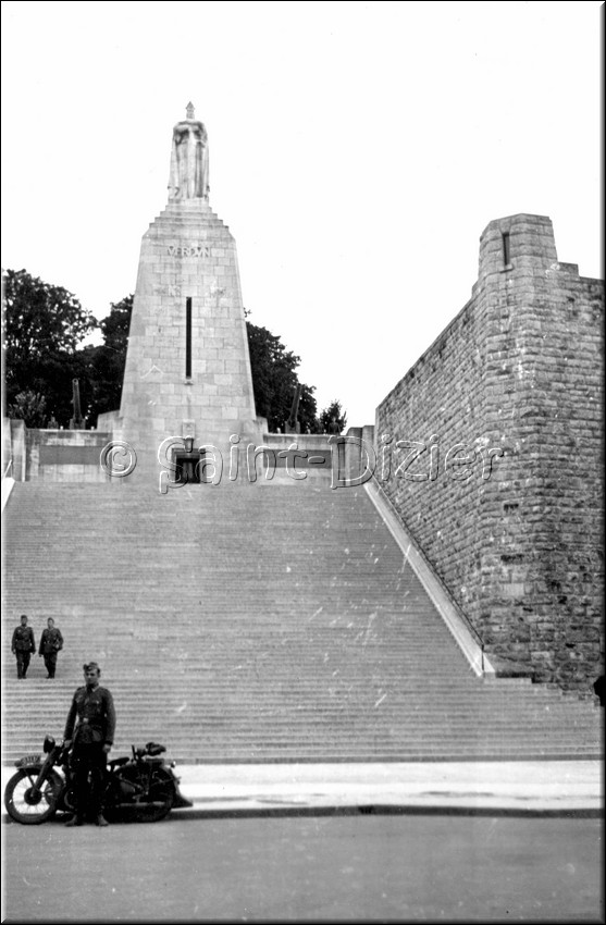 1940 - 0121.jpg
