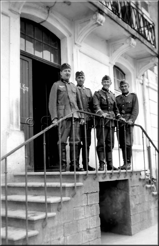 1940 - 0830.jpg