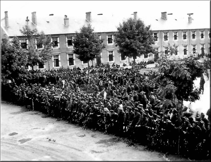 1940 - 0855.jpg